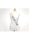 BFS     Beyaz Üzeri Gümüş Büyük Bride To Be Yazılı Simli Işıltılı Kuşak Kemer 10x80 cm