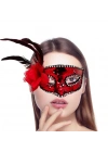 BFS   Kırmızı Renk Yandan Tüylü Güllü Gümüş Taşlı Pullu Maske 20x22 cm