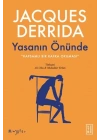 Yasanın Önünde