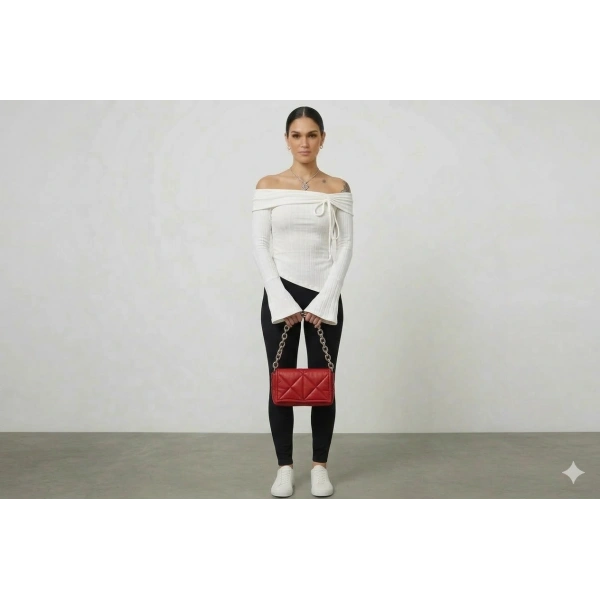 Düşük Omuzlu Asimetrik Bağlama Detaylı Bluz