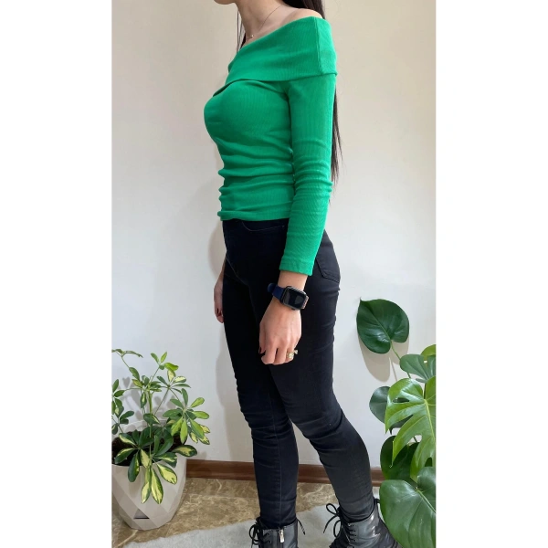 Kadın Kaşkorse Fitilli Madonna Yaka Body