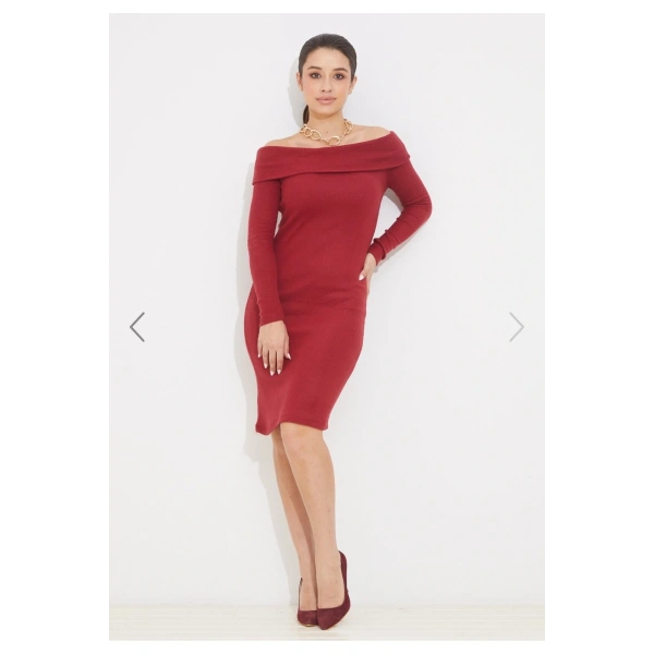 Kadın Madonna Yaka Bordo Kaşkorse Kısa Elbise