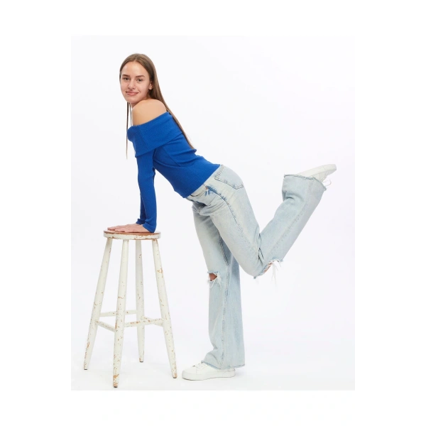 Kadın Mavi Madonna Yaka Triko Kazak