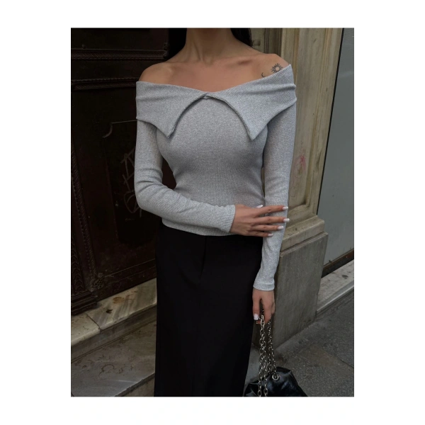 Kadın Siyah Carmen Yaka Fitilli Örme Bluz