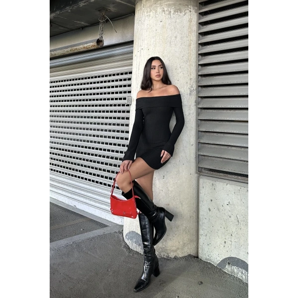 Madonna Yaka Şardonlu Triko Kısa Elbise