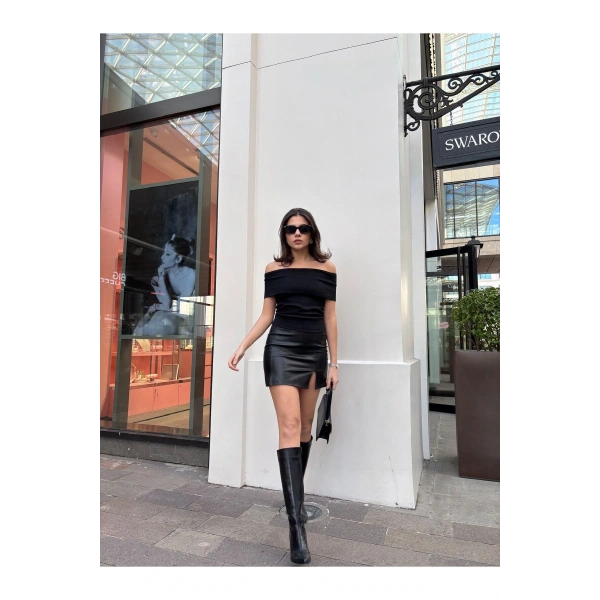 Madonna Yaka Sıfır Kol Bluz