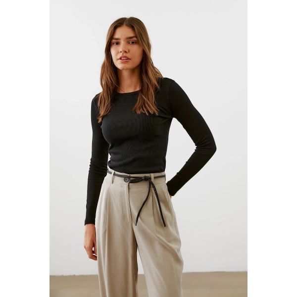 Sıfır Yaka Basic Body