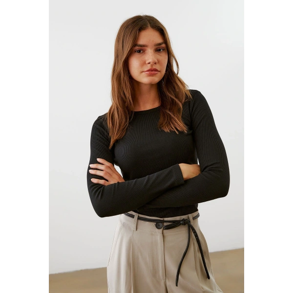 Sıfır Yaka Basic Body