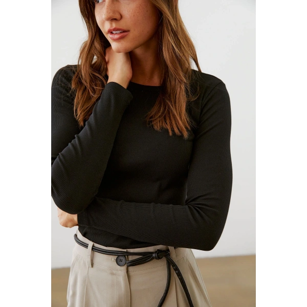 Sıfır Yaka Basic Body