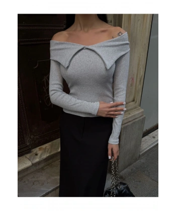 Kadın Siyah Carmen Yaka Fitilli Örme Bluz