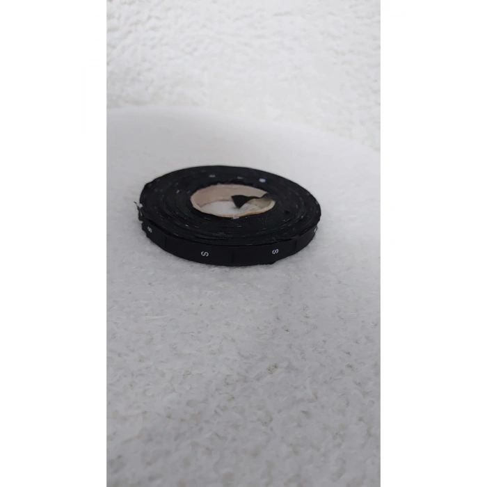 Siyah Beden Etiketi S / Tırnak Etiketi ( 1 Rulo )