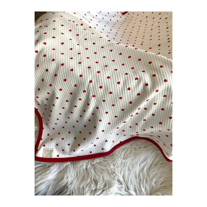 Kırmızı Kalpli Natural Pamuklu 80x90 cm Çift Kat Bebek Battaniyesi