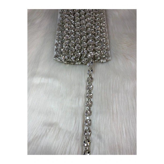 Ütüyle Yapışan Taşlı Zincirli Şerit Aplik 50 cm