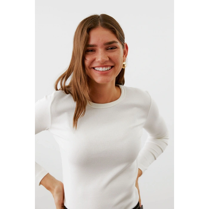 Sıfır Yaka Basic Body