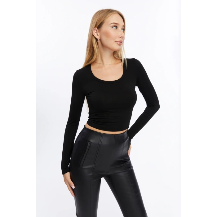Kadın Siyah Bisiklet Yaka Uzun Kollu Crop Bluz
