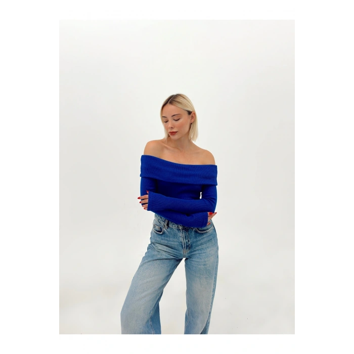 Kadın Düz Renk Madonna Yaka Bluz