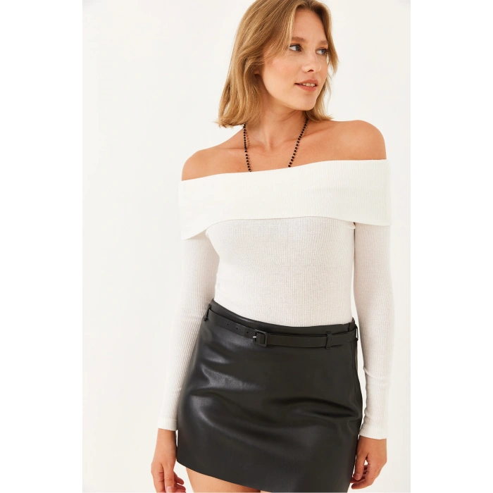 Kadın Madonna Yaka Kaşkorse Bluz