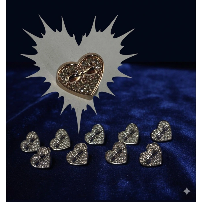 Taşlı Kalpli Düğme 24 Boy (15.2mm) 10 ADET