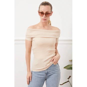 Madonna Yaka Kısa Kol Bluz