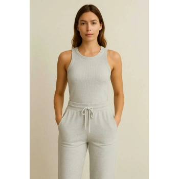 Halter Yaka Atlet Ve Cepli Pantolonlu Takım