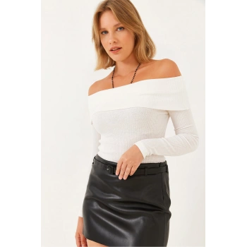 Kadın Madonna Yaka Kaşkorse Bluz