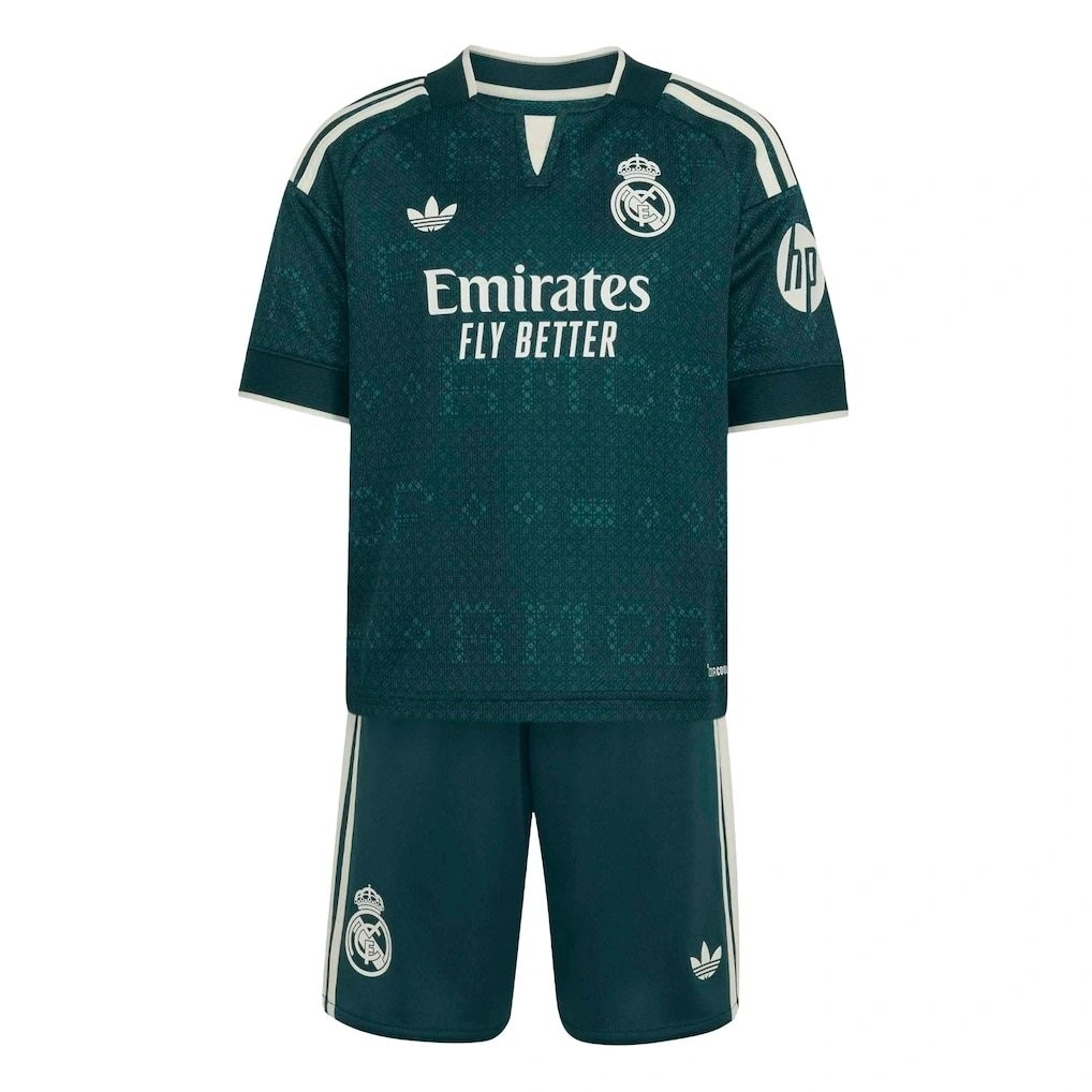 Real Madrid 2026-2027 Çocuk Forma & Şort Seti Away