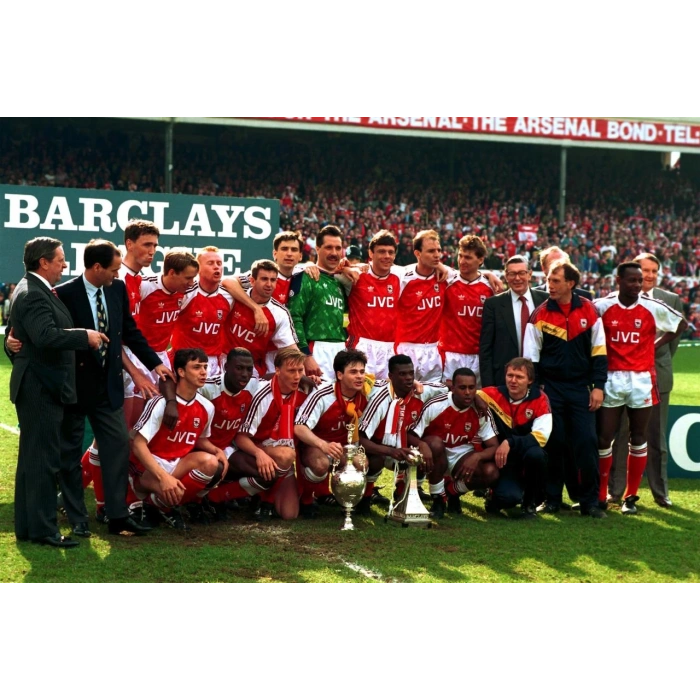 Arsenal 1990 - 1992 Retro Forma