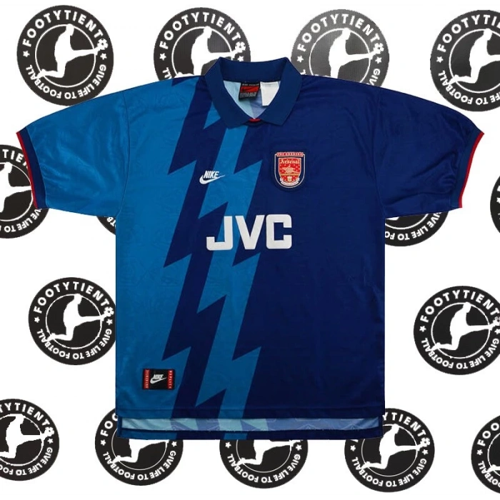 Arsenal 1995 - 1996 Retro Forma