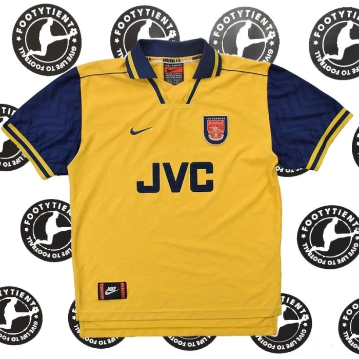 Arsenal 1996 - 1997 Retro Forma