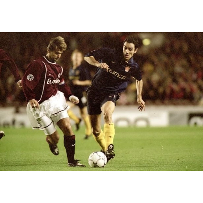 Arsenal 2000 - 2002 Retro Forma