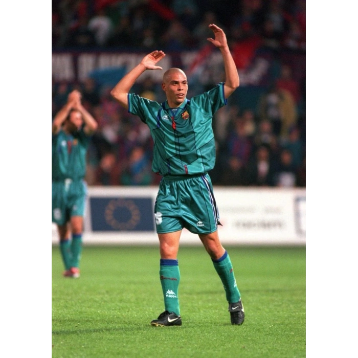 Barcelona 1996 - 1997 Retro Forma