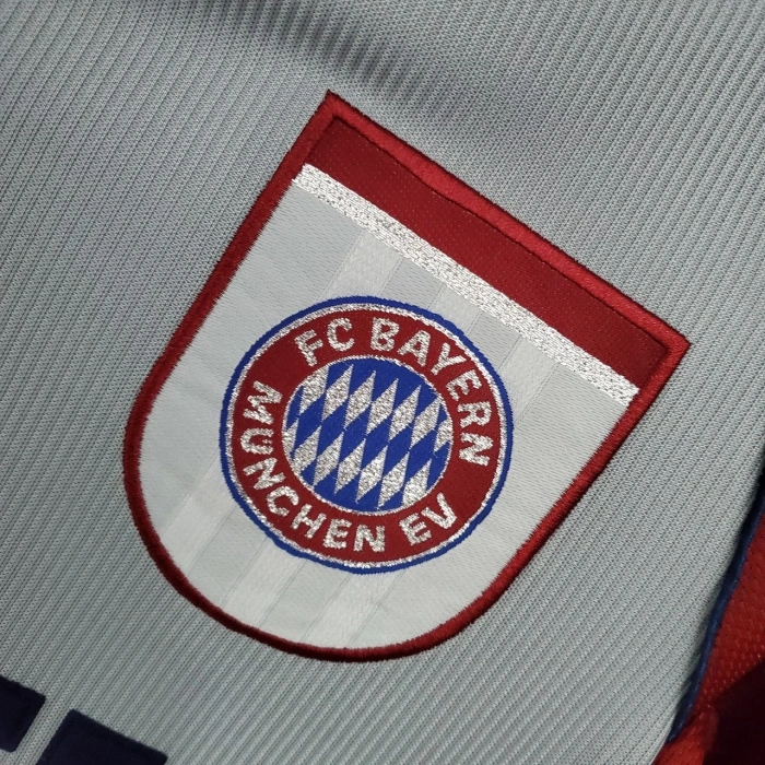 Bayern Münih 1998 - 1999 Retro Forma