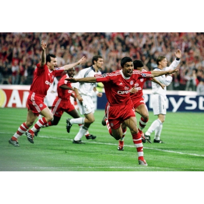 Bayern Münih 2000 - 2001 Retro Forma