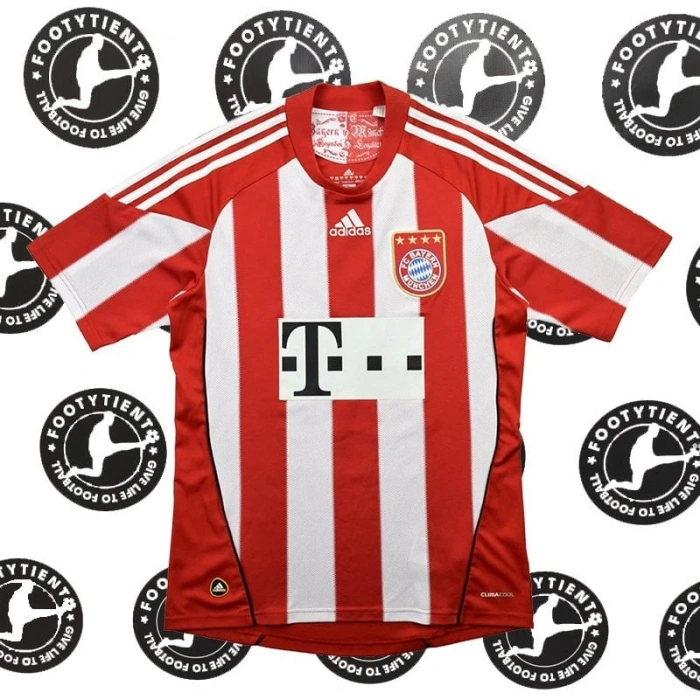 Bayern Münih 2010 - 2011 Retro Forma