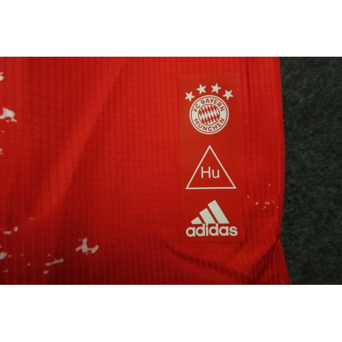 Bayern Münih Humanrace Forma