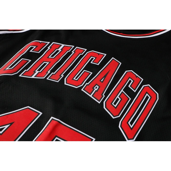 Chicago Bulls 2019-2021 Michael Jordan 45 Swingman Authentic Forma Black - City Edition