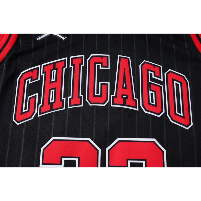 Chicago Bulls 2021-2022 Michael Jordan 23 Swingman Authentic Forma