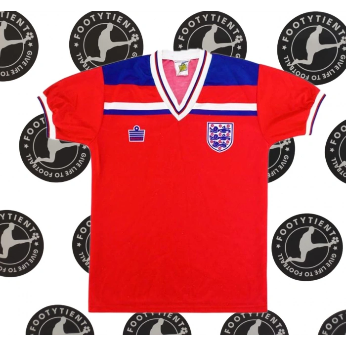 İngiltere 1982 Retro Forma