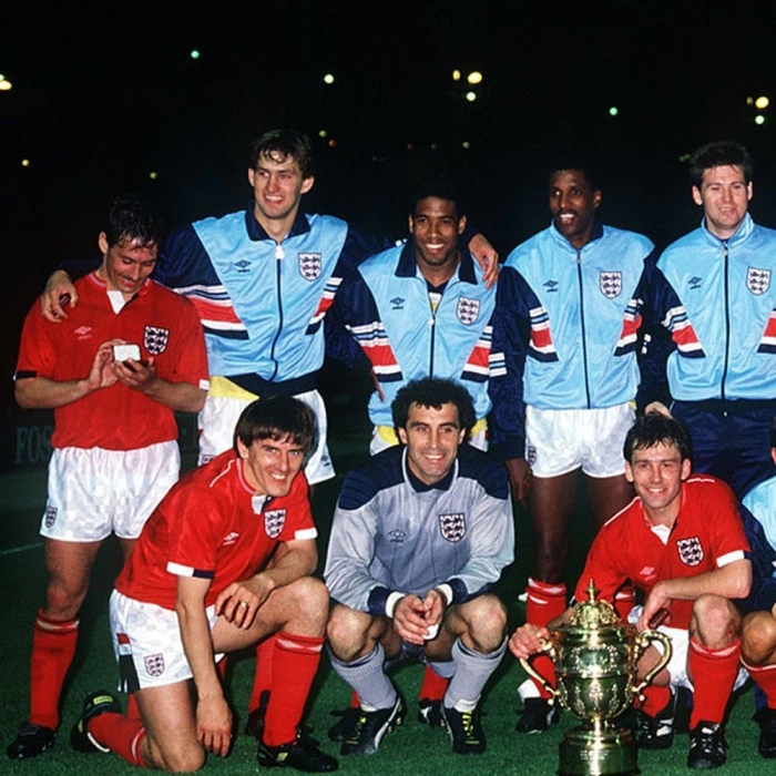 İngiltere 1988 Retro Forma