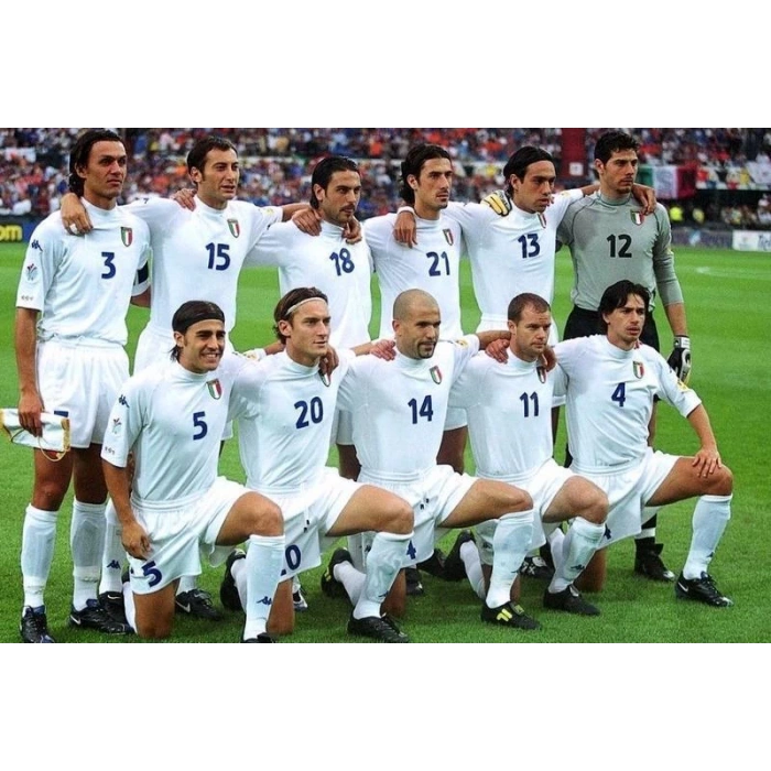 İtalya 2000 Retro Forma