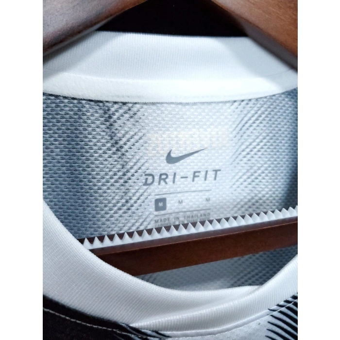 Juventus 2011 - 2012 Retro Forma