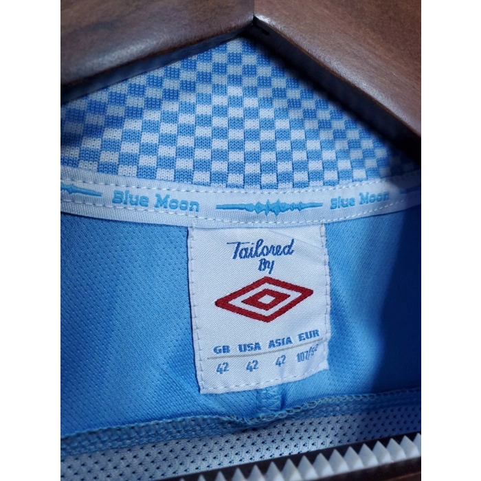 Manchester City 2011 - 2012 Retro Forma