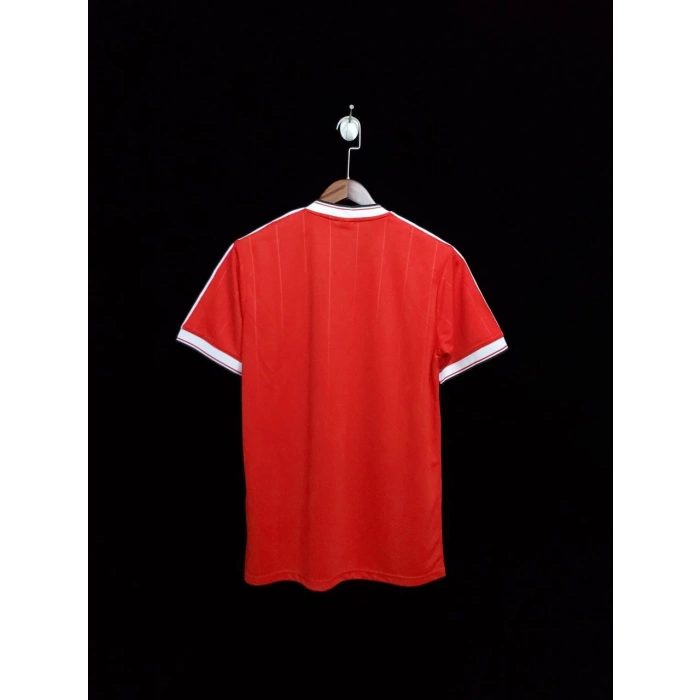 Manchester United 1982 - 1984 Retro Forma