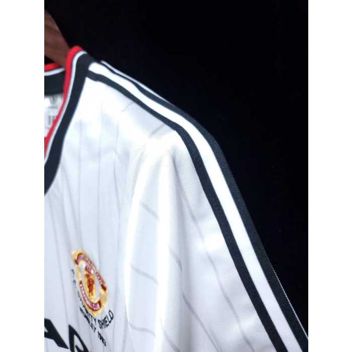 Manchester United 1983 FA Kupası Finali Retro Forma