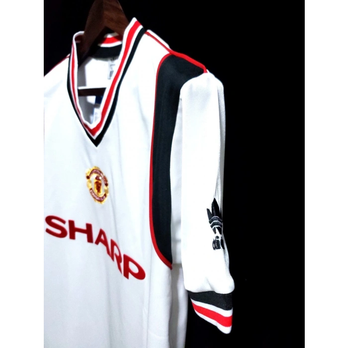 Manchester United 1984 - 1986 Retro Forma