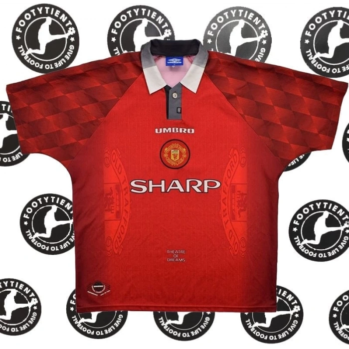 Manchester United 1996 - 1998 Retro Forma