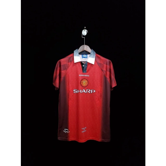 Manchester United 1996 - 1998 Retro Forma