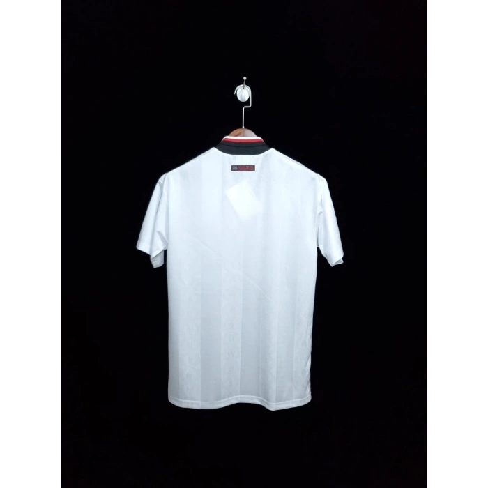 Manchester United 1997 - 1999 Retro Forma