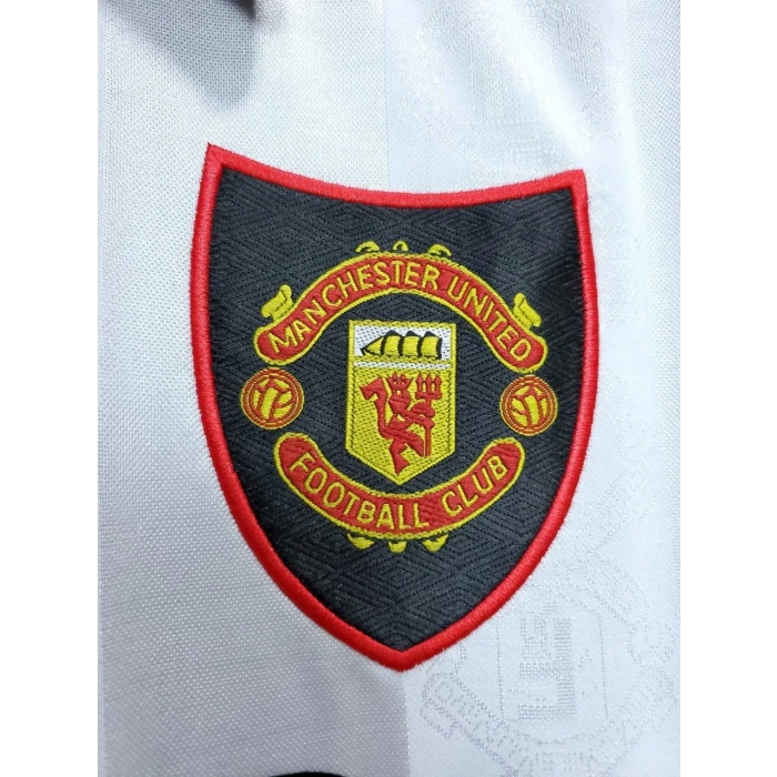 Manchester United 1997 - 1999 Retro Forma