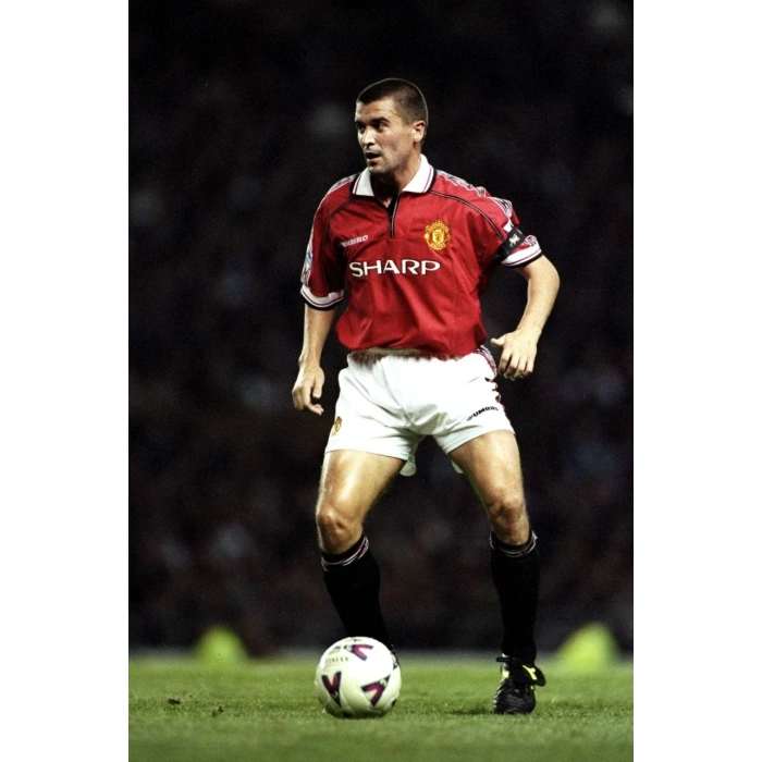 Manchester United 1998 - 2000 Retro Forma